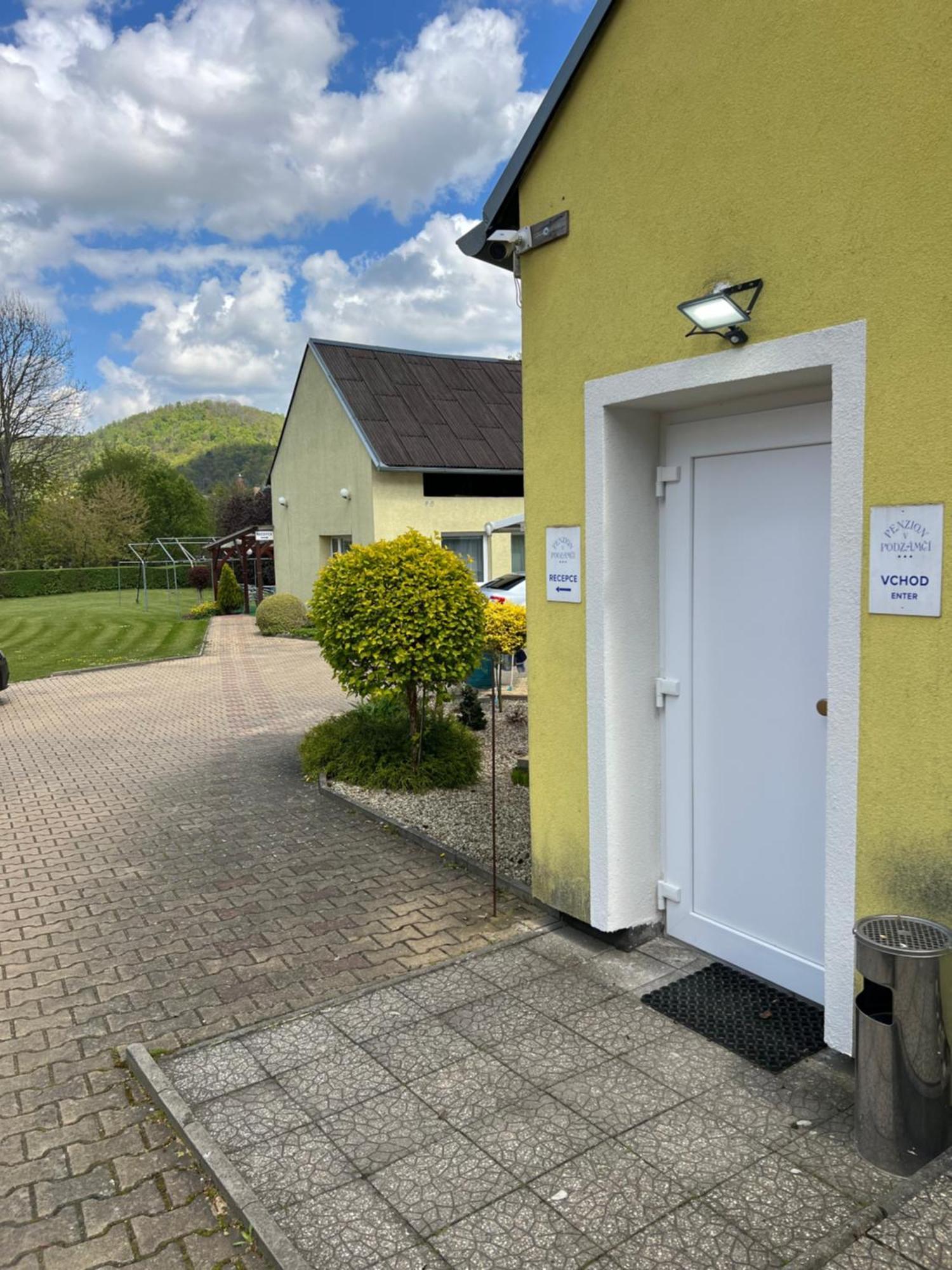 Penzion V Podzamci Moravská Třebová Exterior foto
